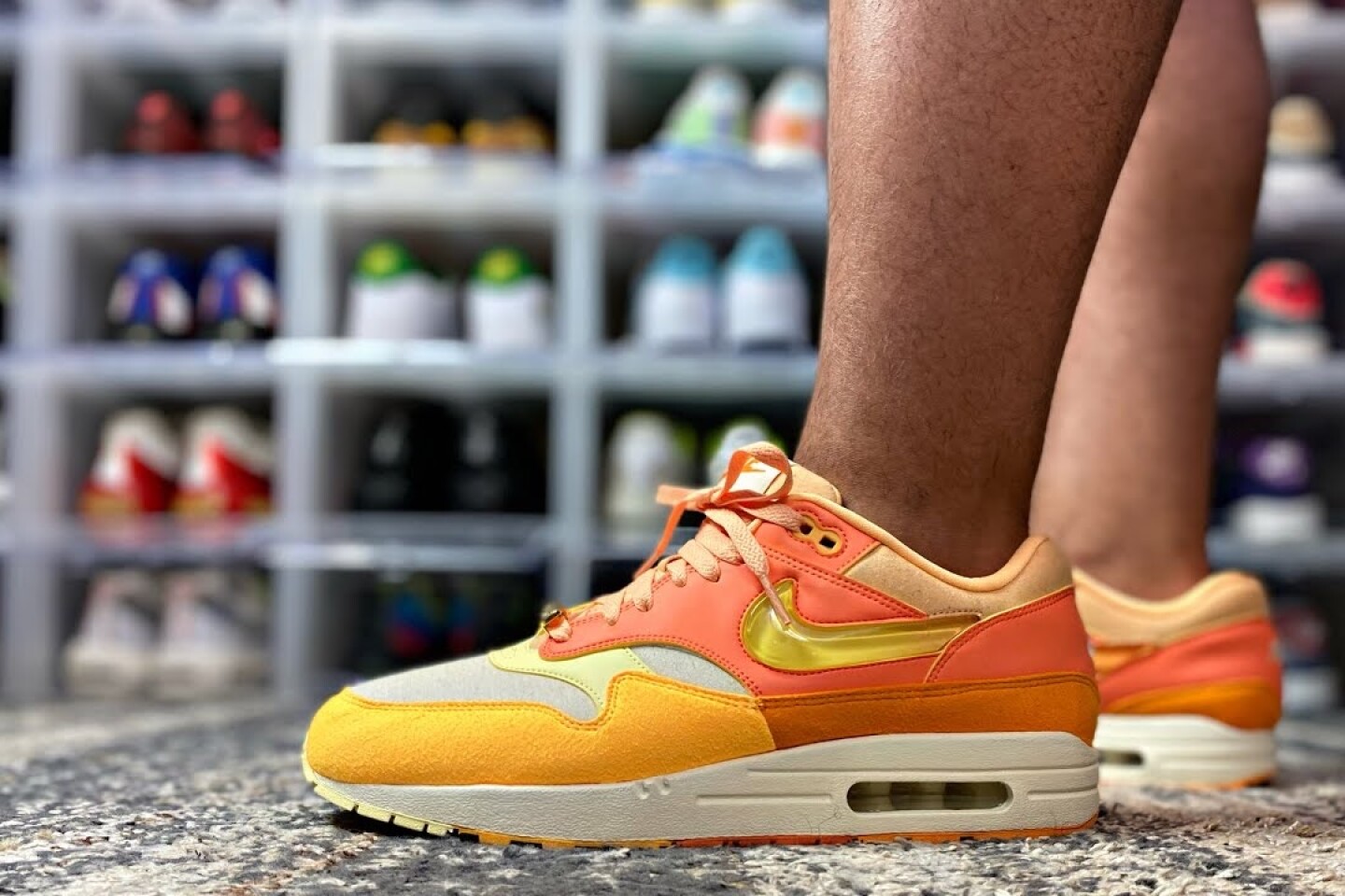 Nike Air Max 1 Puerto Rico Orange Frost — это взрыв энергии и цвета для ваших летних нарядов.