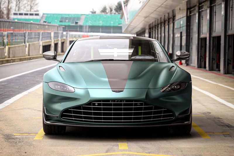 Представлен Aston Martin Vantage F1 Edition