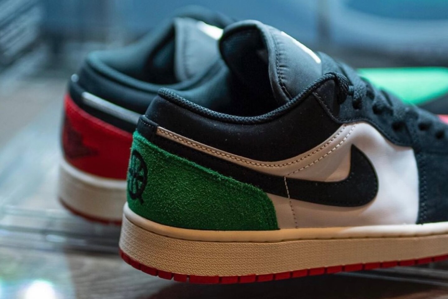 Рождение Air Jordan 1 Low Quai 54