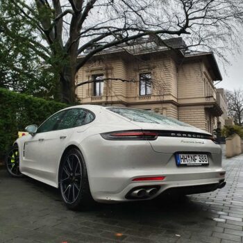 Производительность с эксклюзивностью: новый Porsche Panamera