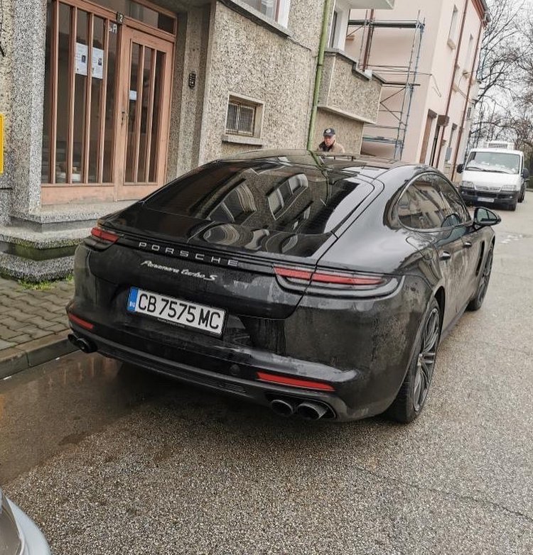 Производительность с эксклюзивностью: новый Porsche Panamera