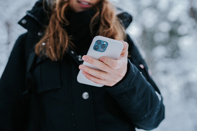 Покупателей iPhone хотят признать душевнобольными: в Госдуме нашли способ борьбы с айфономанией