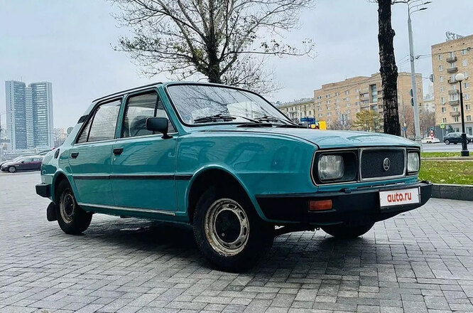 В Москве продают уникальную Skoda. За автомобиль с компоновкой Porcshe просят всего 350 тысяч рублей