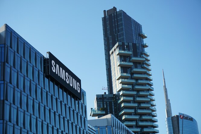 Samsung Pay прекратит работу в России с 3 апреля: какие еще есть способы бесконтактной оплаты