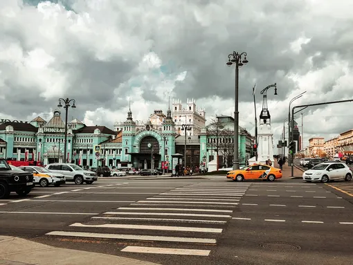 Апрель вошел в тройку самых теплых в Москве в XXI веке: что ждет москвичей в мае и летом?