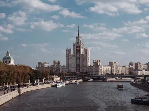 От летнего тепла к прохладным дождям: какой будет погода в Москве и Подмосковье в мае