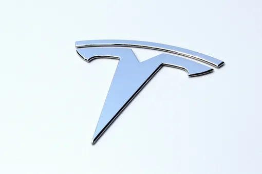 У Илона Маска проблемы: продажи Tesla рухнули на важном для компании рынке