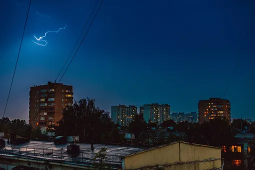 В Москву спешит летнее тепло, однако без высокого давления и грозы не обойдется