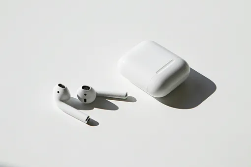 В наушниках Apple обнаружили критическую уязвимость: как защитить свои AirPods