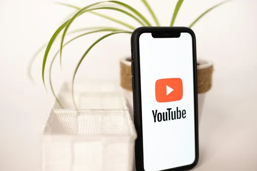 YouTube начал замедляться в России: скорость загрузки рухнет уже сегодня