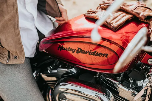 Harley-Davidson меняет политику из-за бойкота: какие еще компании поплатились за инклюзивность